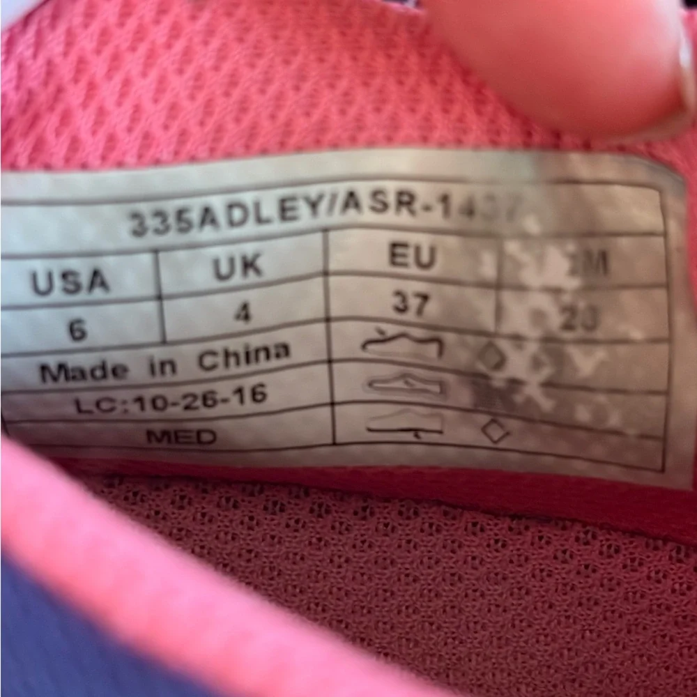 Vionic Adley Active Sneakers - Picture 9 of 9